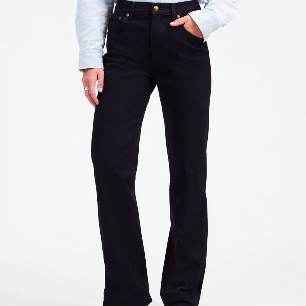 The Alexa Dream Jean in Outridge Wash, size 30